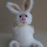 Зайка малыш, игрушка -перчатка .