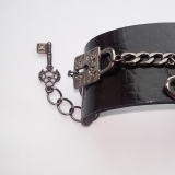 Браслет из кожи "Замочки"