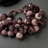 Пастельный розовый браслет