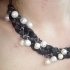 Ожерелье из кожи с жемчугом "Ландыши"