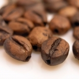 Намистини з природної глини